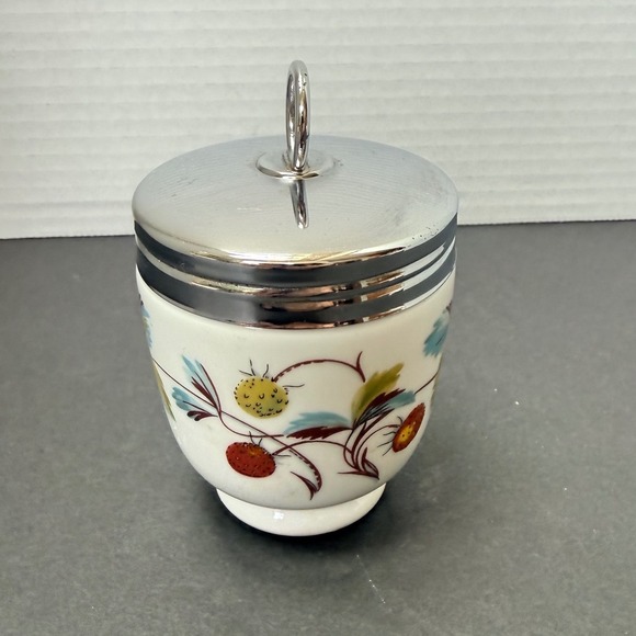 Royal Worcester Other - Royal Worcester Porcelain Egg Coddler Wild Strawberry Butterfly Made in England